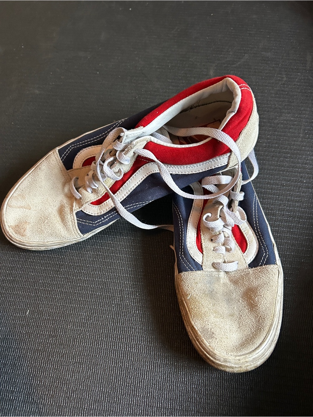 Vans Old Skool Men’s 10.5 Women’s 12 Red White Blue Suede Sneakers